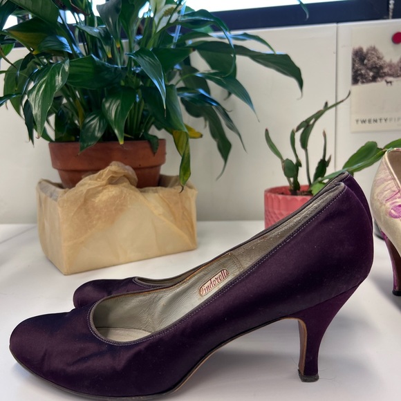 Vintage heels - 2 for 1! Size 8 - Picture 2 of 7